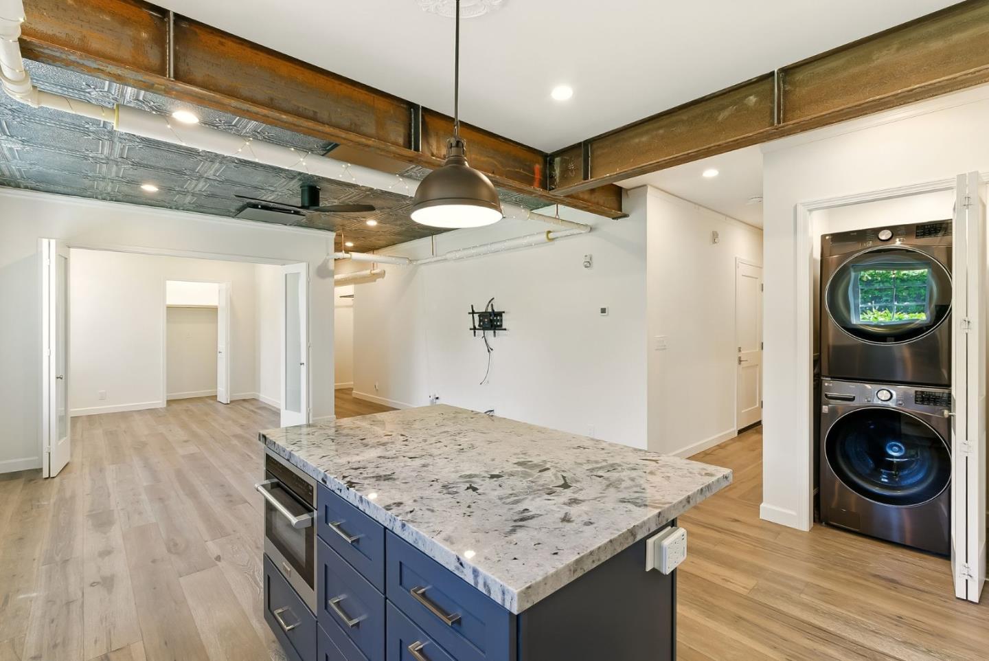 212 Eaton RD 1