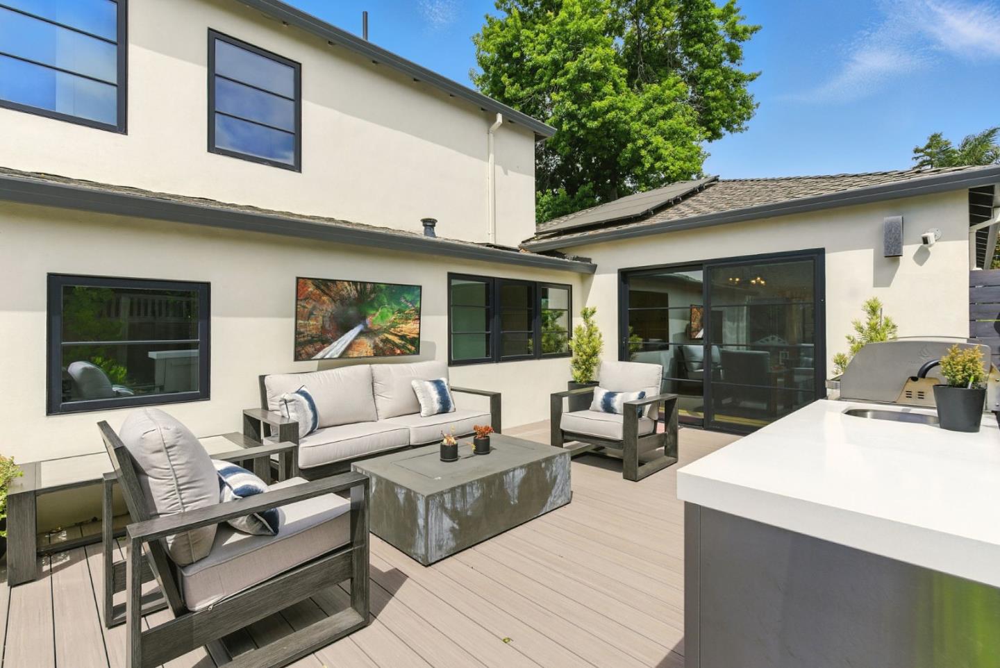 240 Bancroft RD