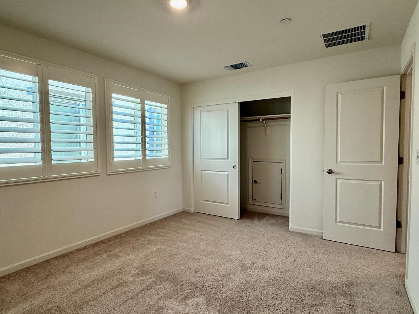 2700 Alexia LN