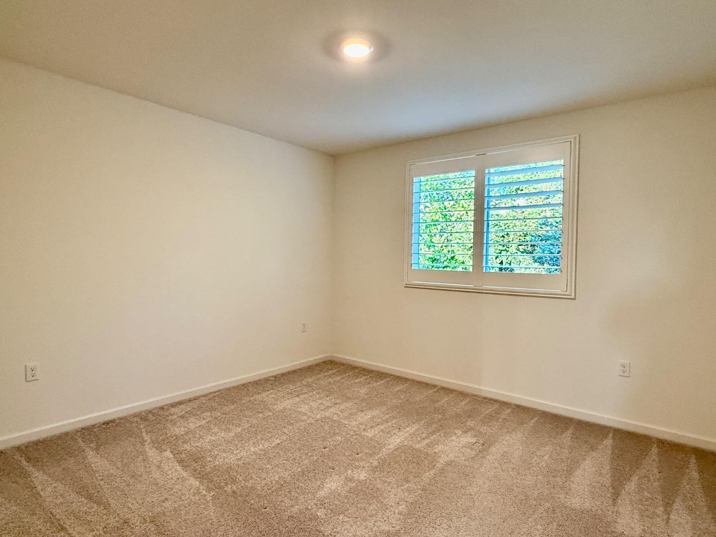 2700 Alexia LN