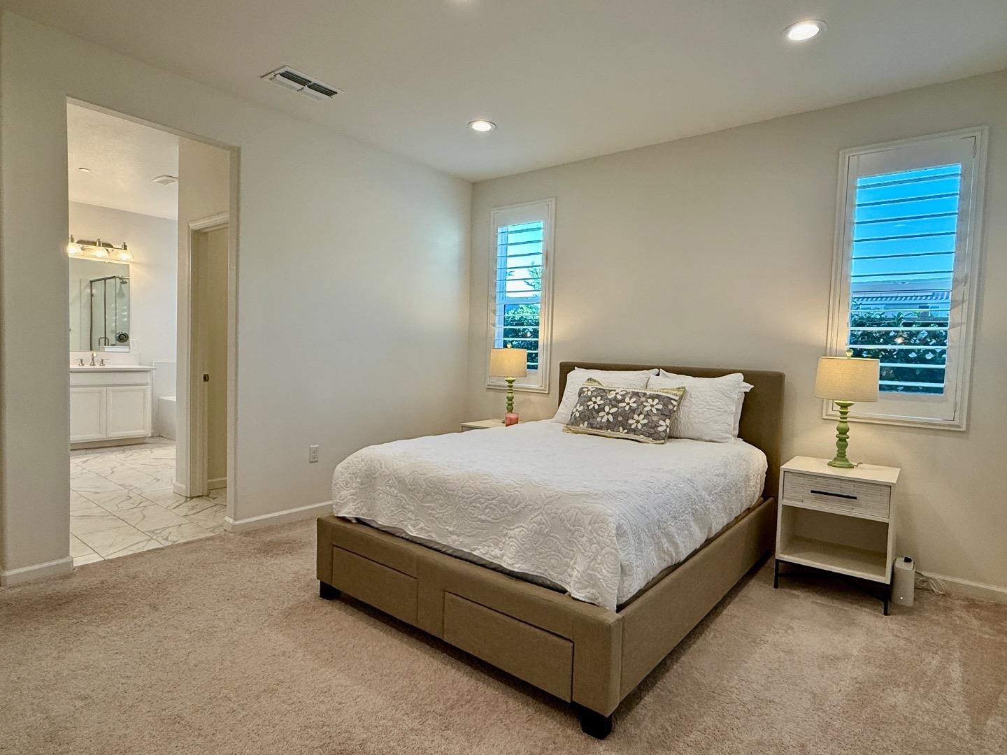 2700 Alexia LN