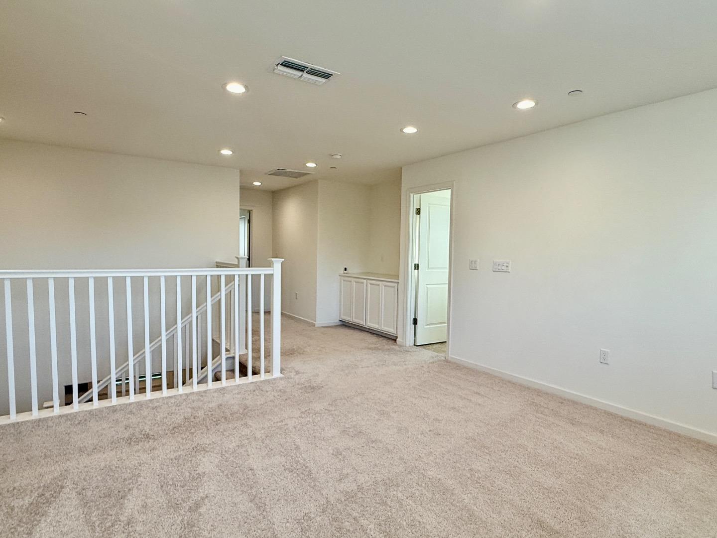 2700 Alexia LN