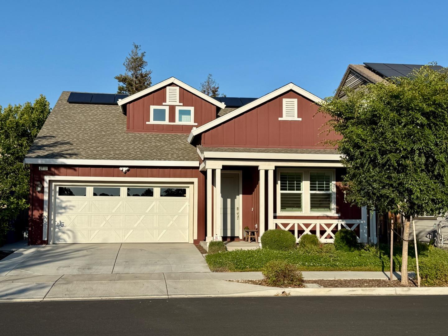2700 Alexia LN