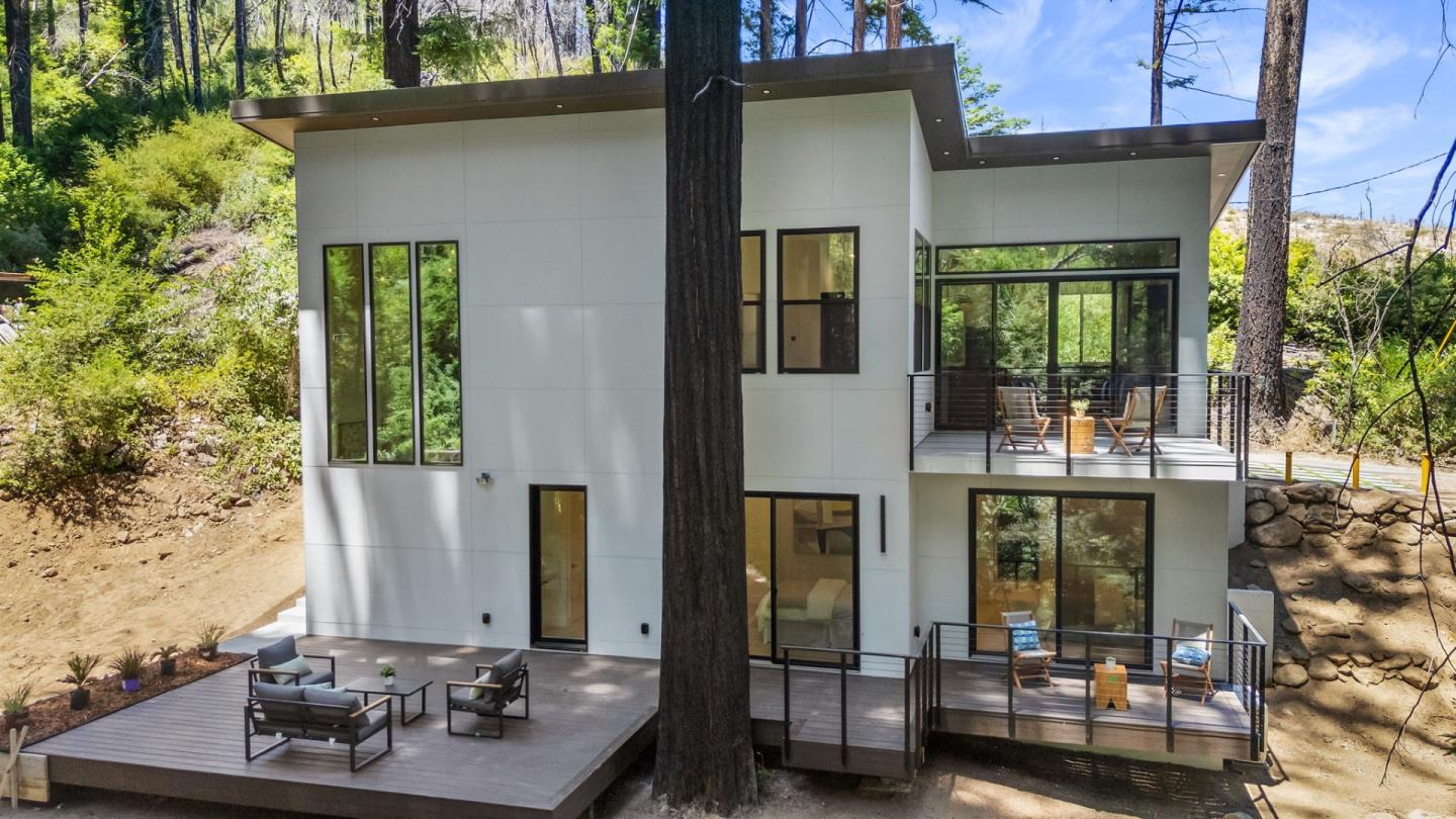 395 Boulder Brook Drive