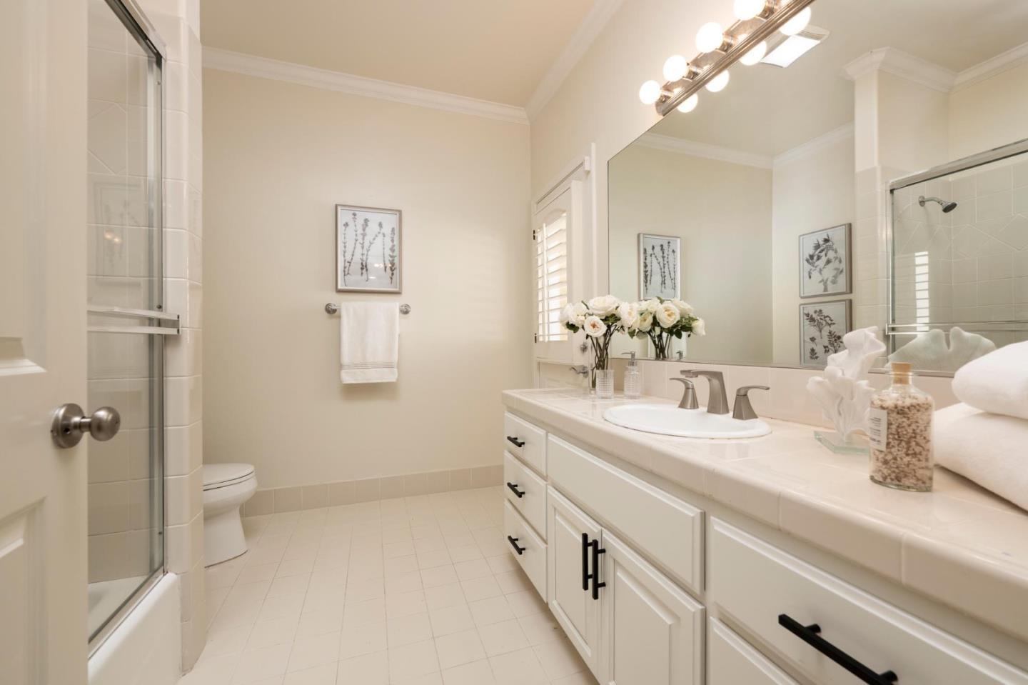 1408 El Camino Real 3