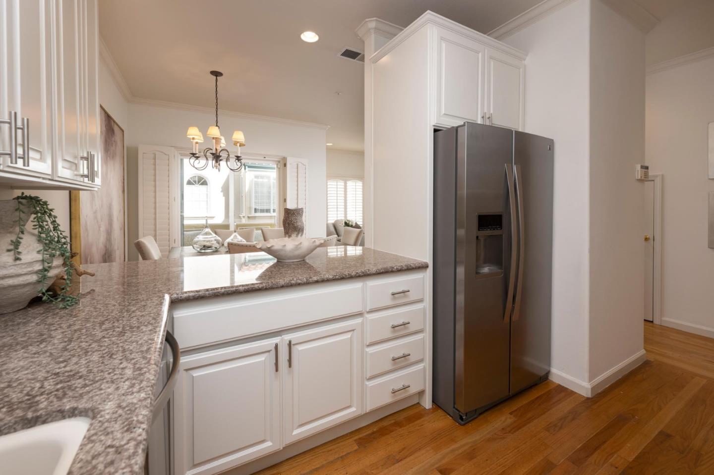 1408 El Camino Real 3