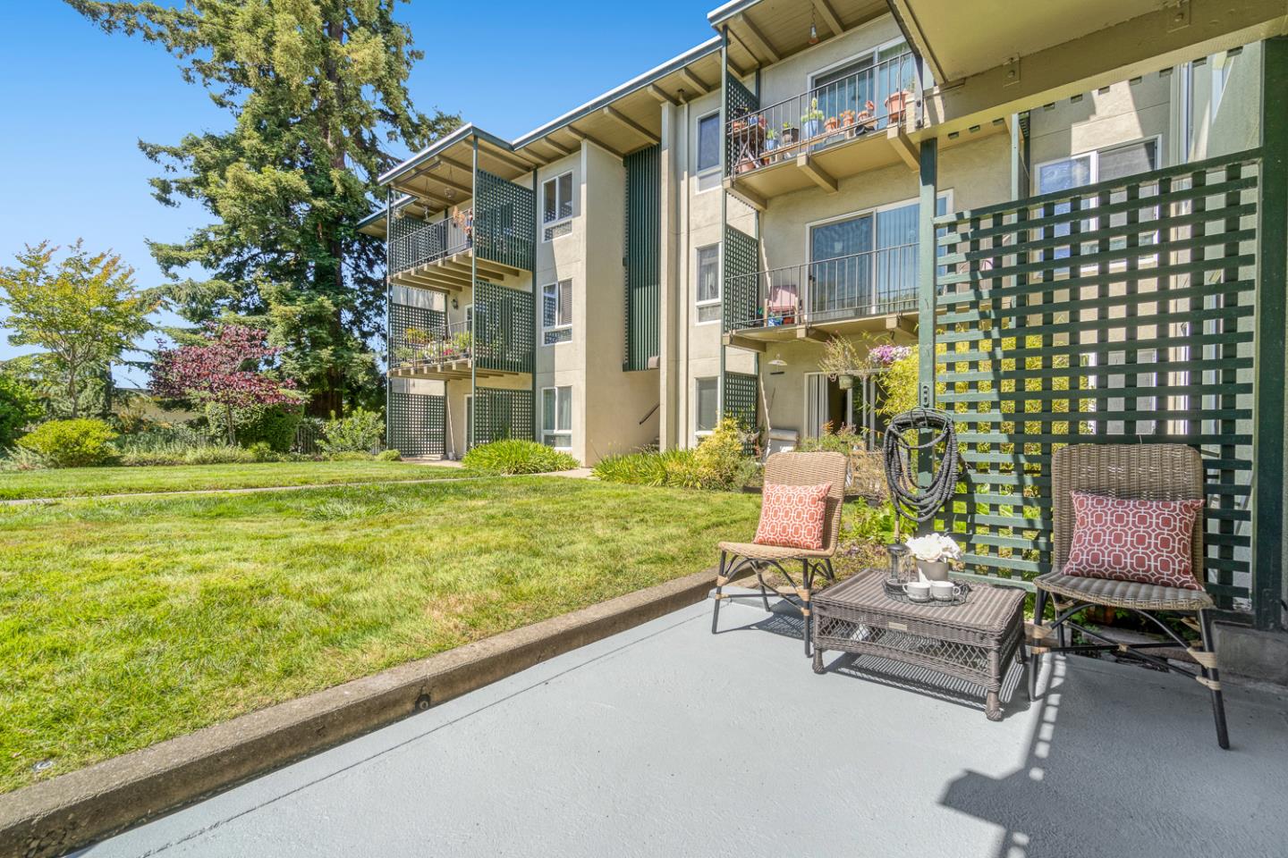 820 North Delaware Street 214