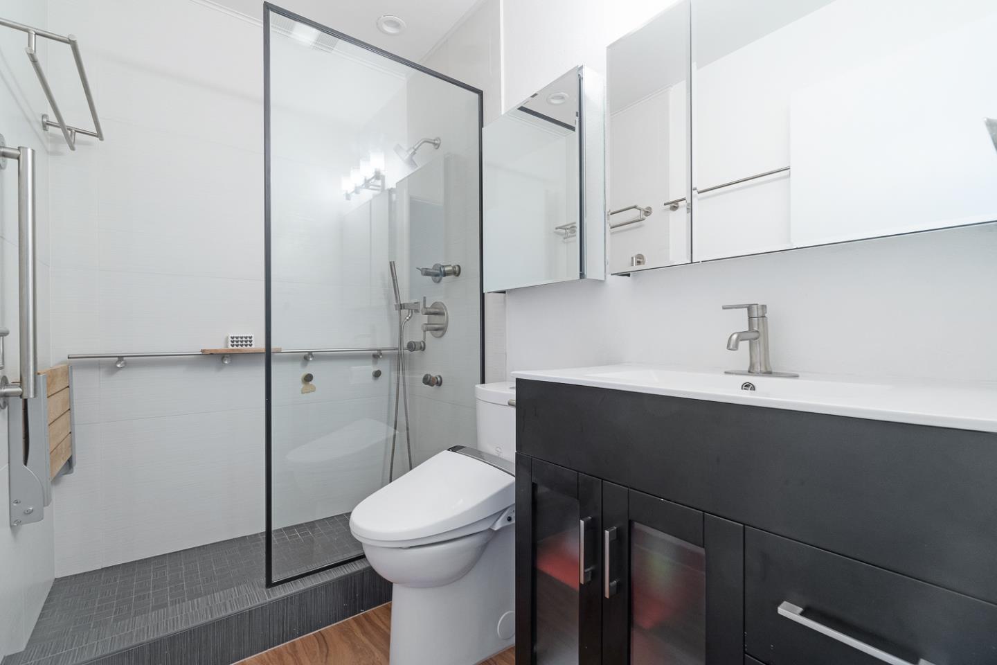 820 North Delaware Street 214