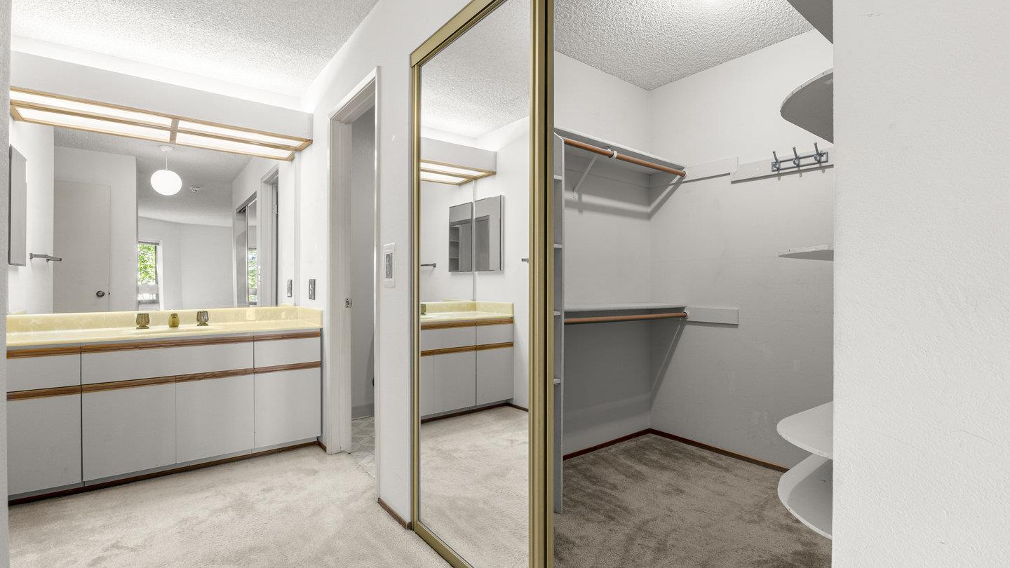 780 Sea Spray Lane 211