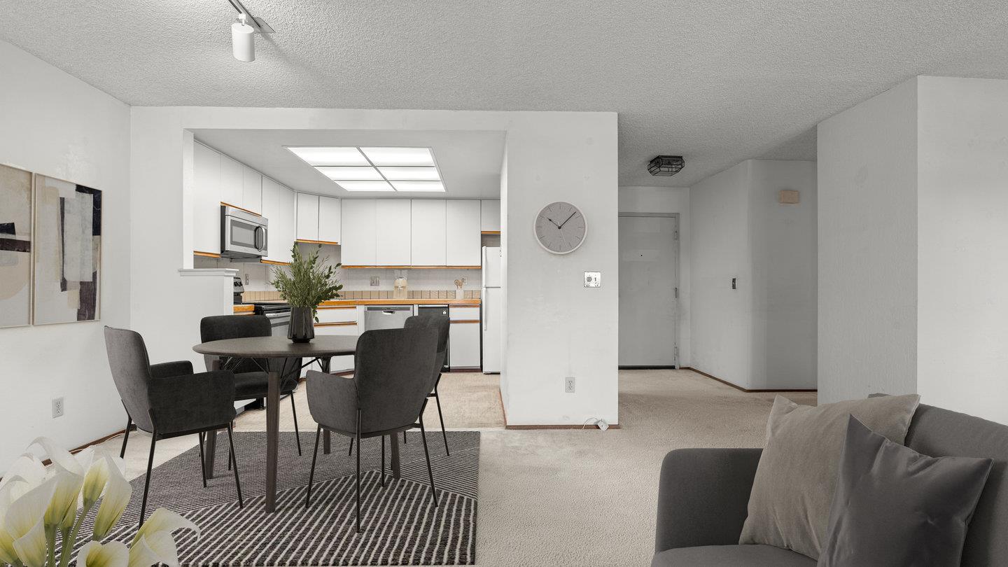 780 Sea Spray Lane 211