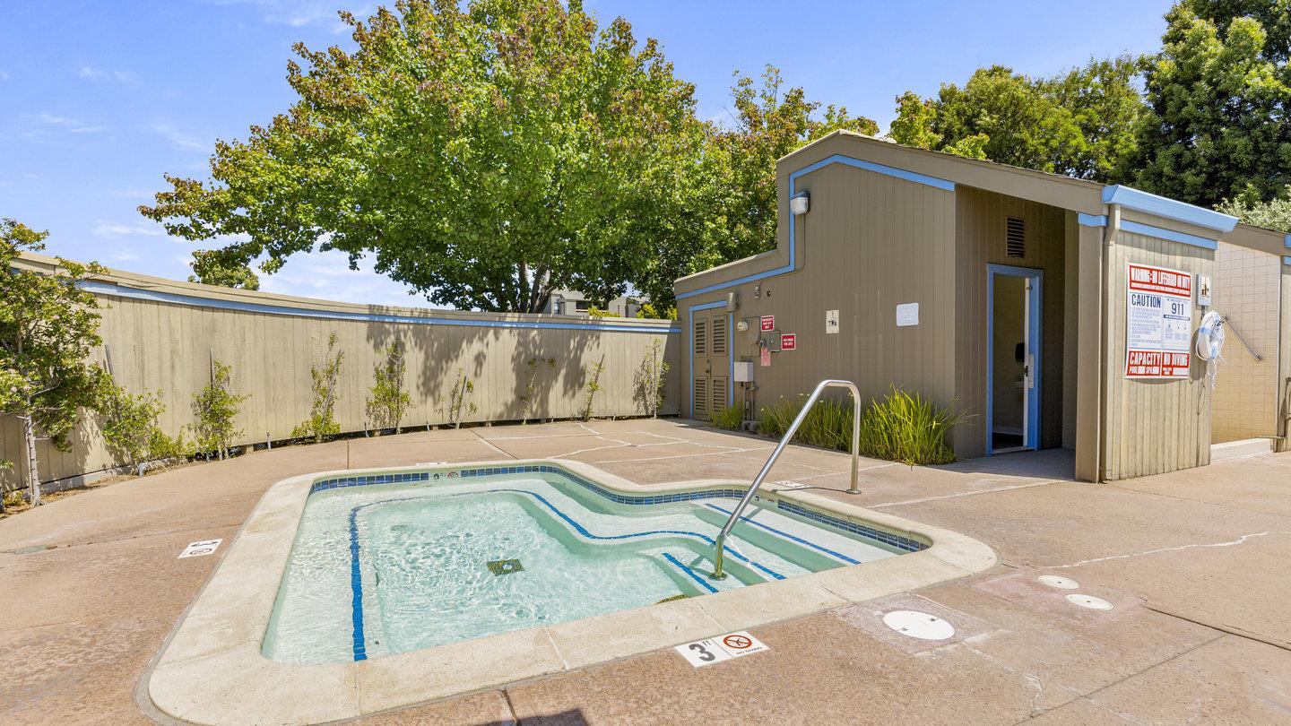 780 Sea Spray Lane 211