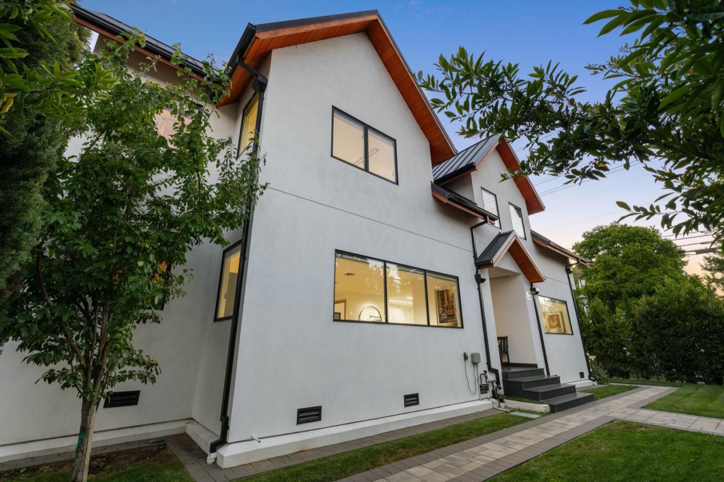 33 Highland Avenue