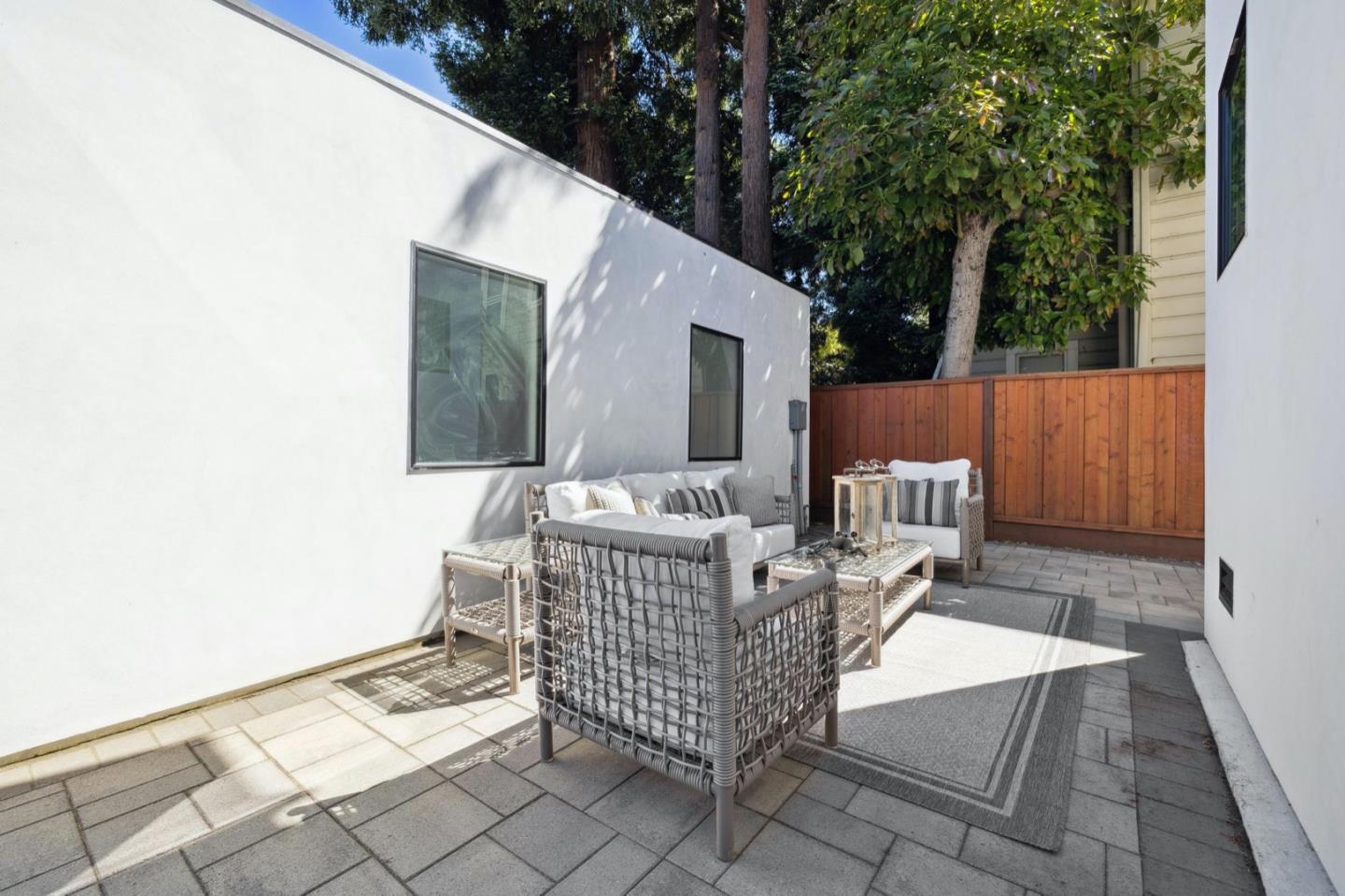 33 Highland Avenue