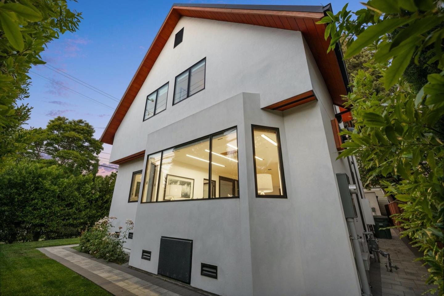 33 Highland Avenue