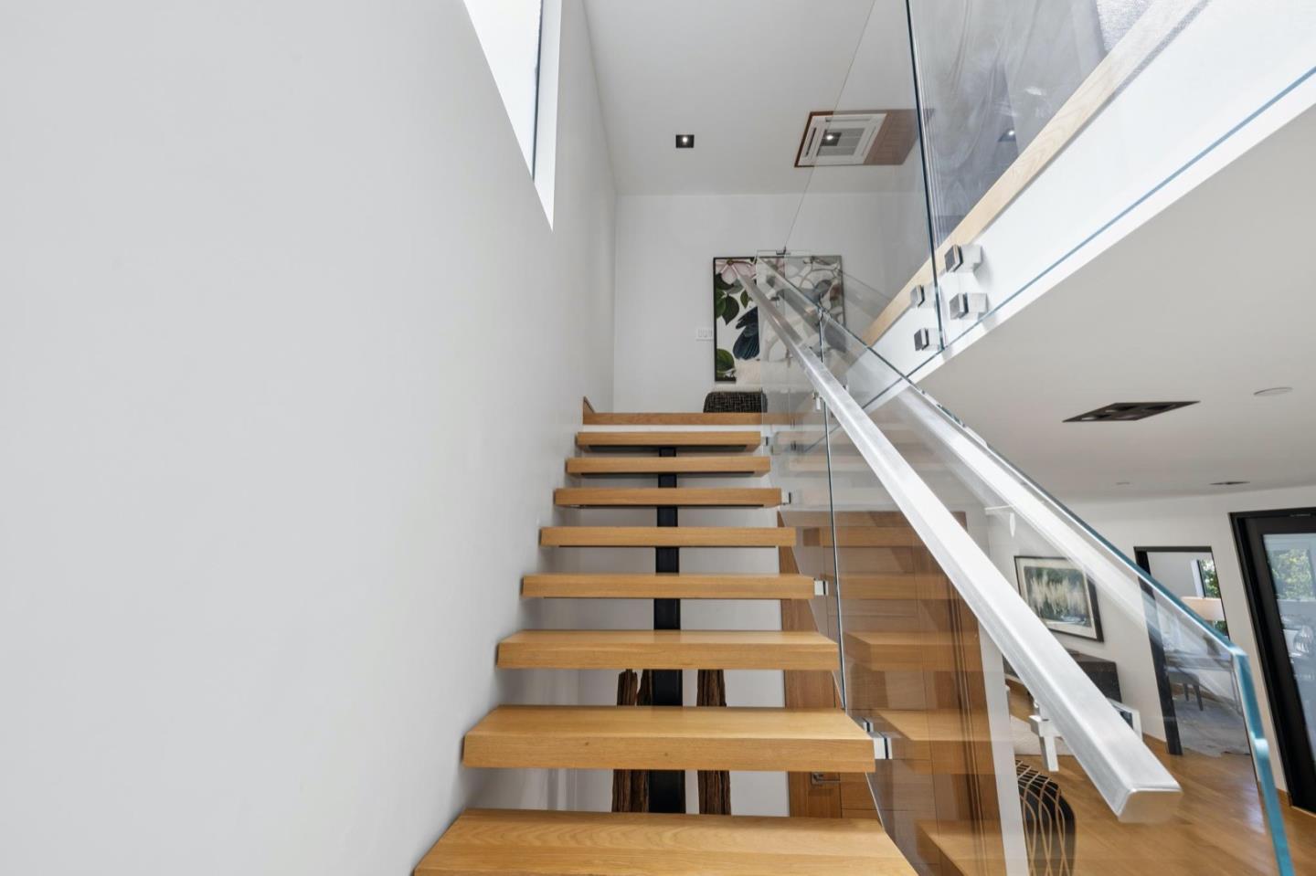 33 Highland Avenue