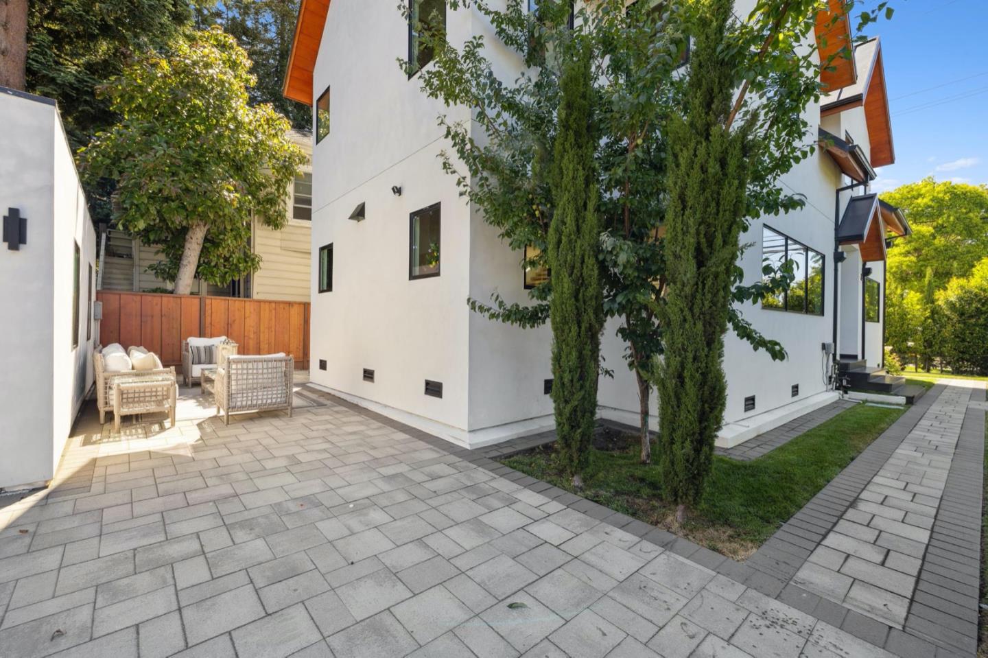 33 Highland Avenue