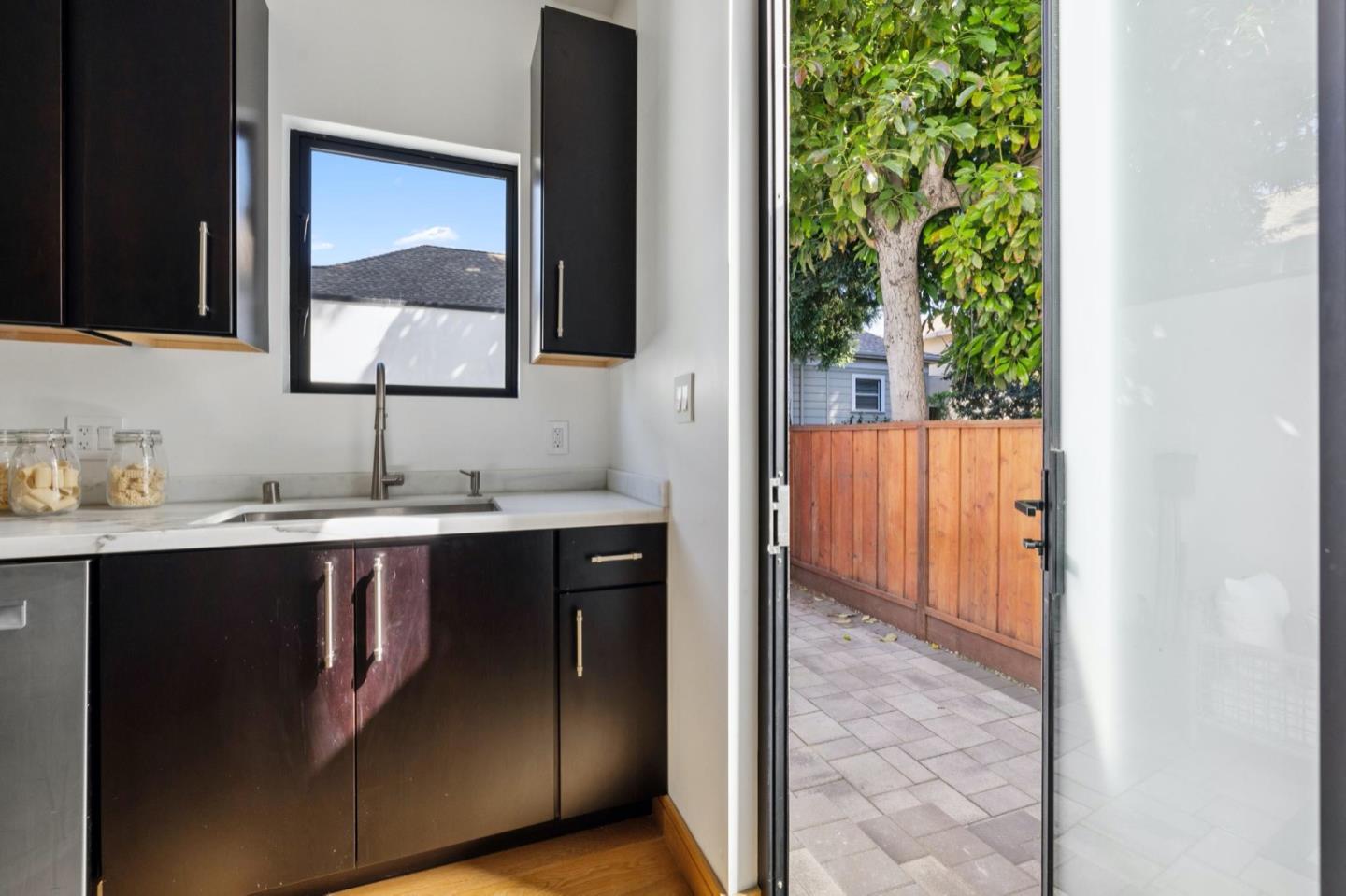33 Highland Avenue