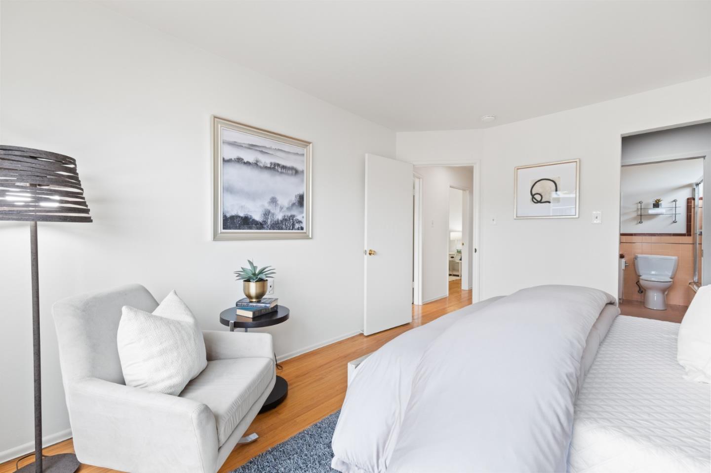 32 Crestview Avenue