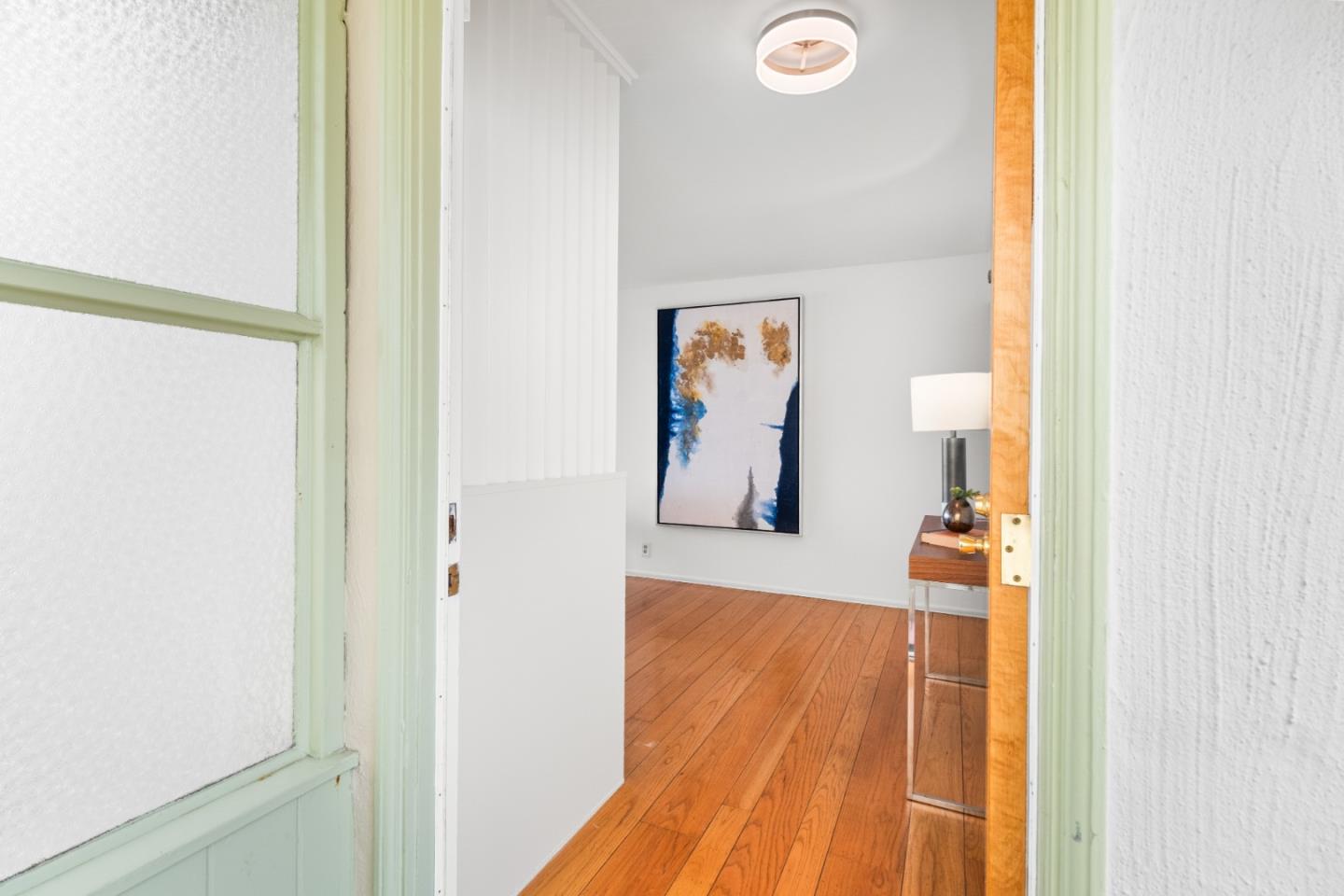 32 Crestview Avenue