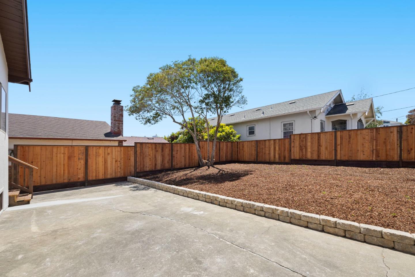 423 Walnut Avenue