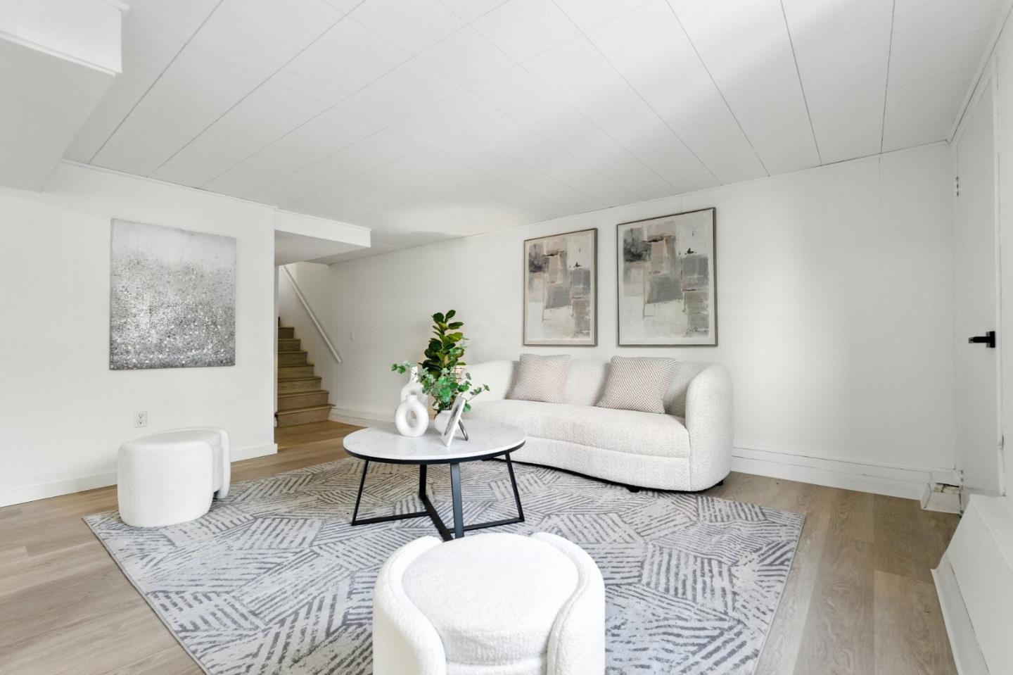 155 Bridgeview Drive