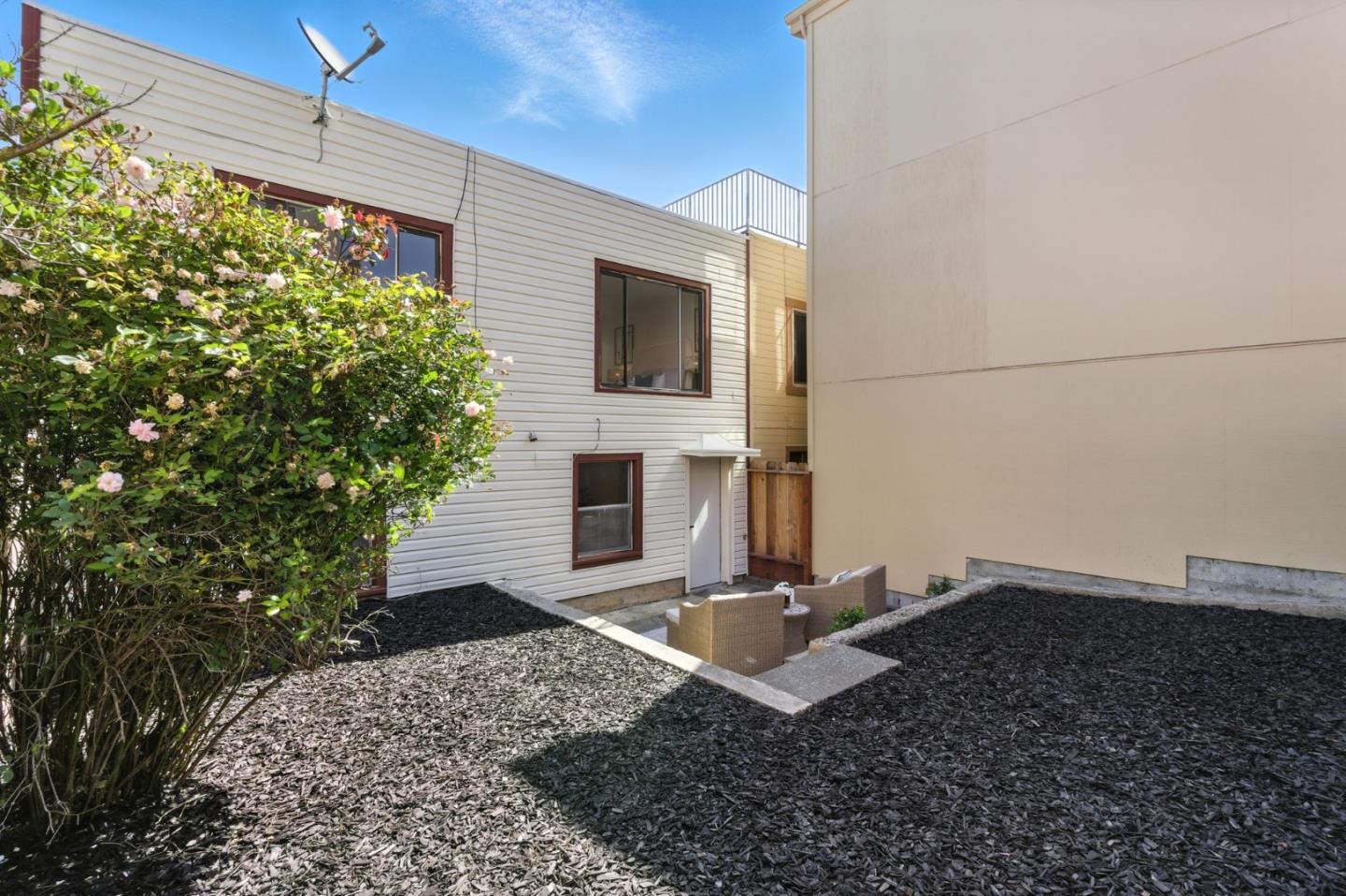 155 Bridgeview Drive