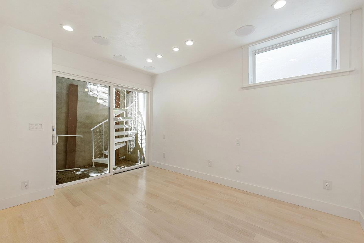 95 Nordhoff Street