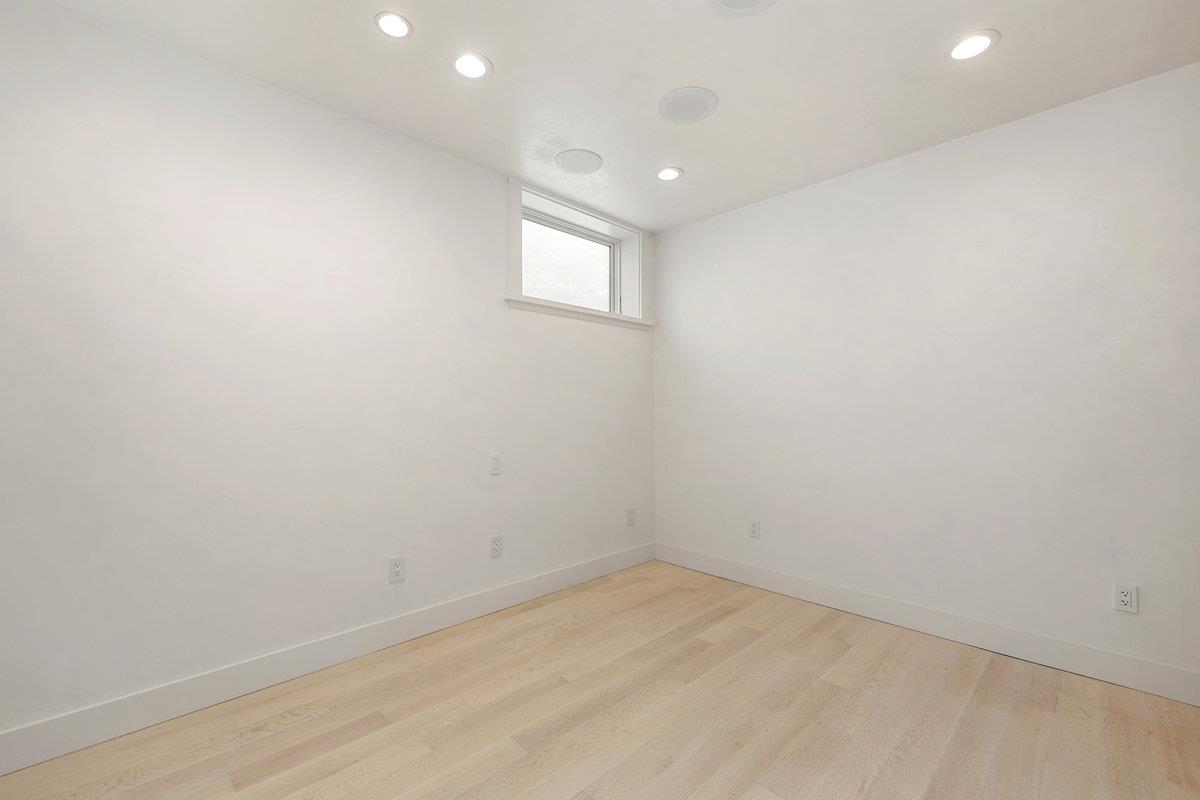 95 Nordhoff Street