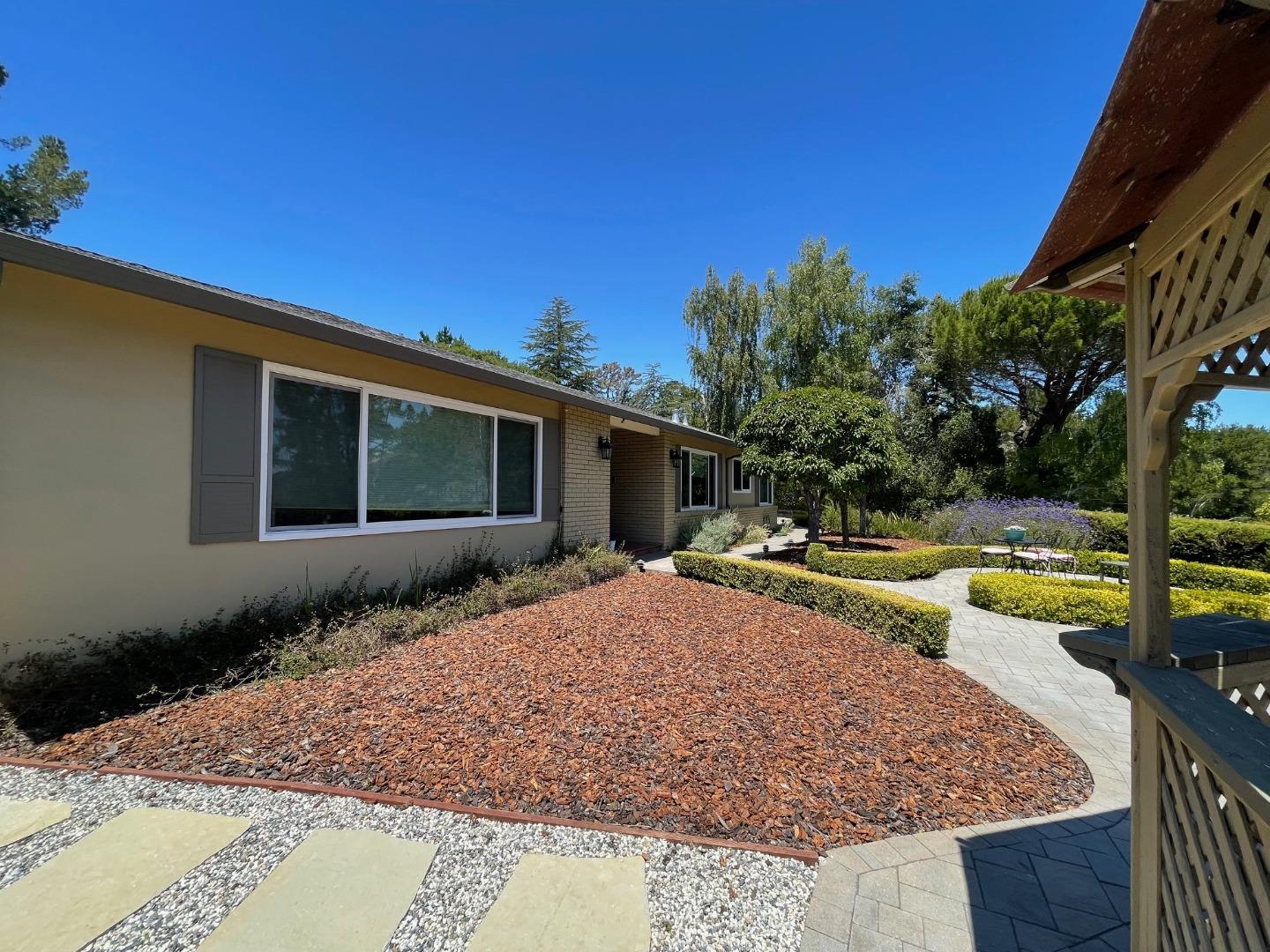 55 Glengarry Way