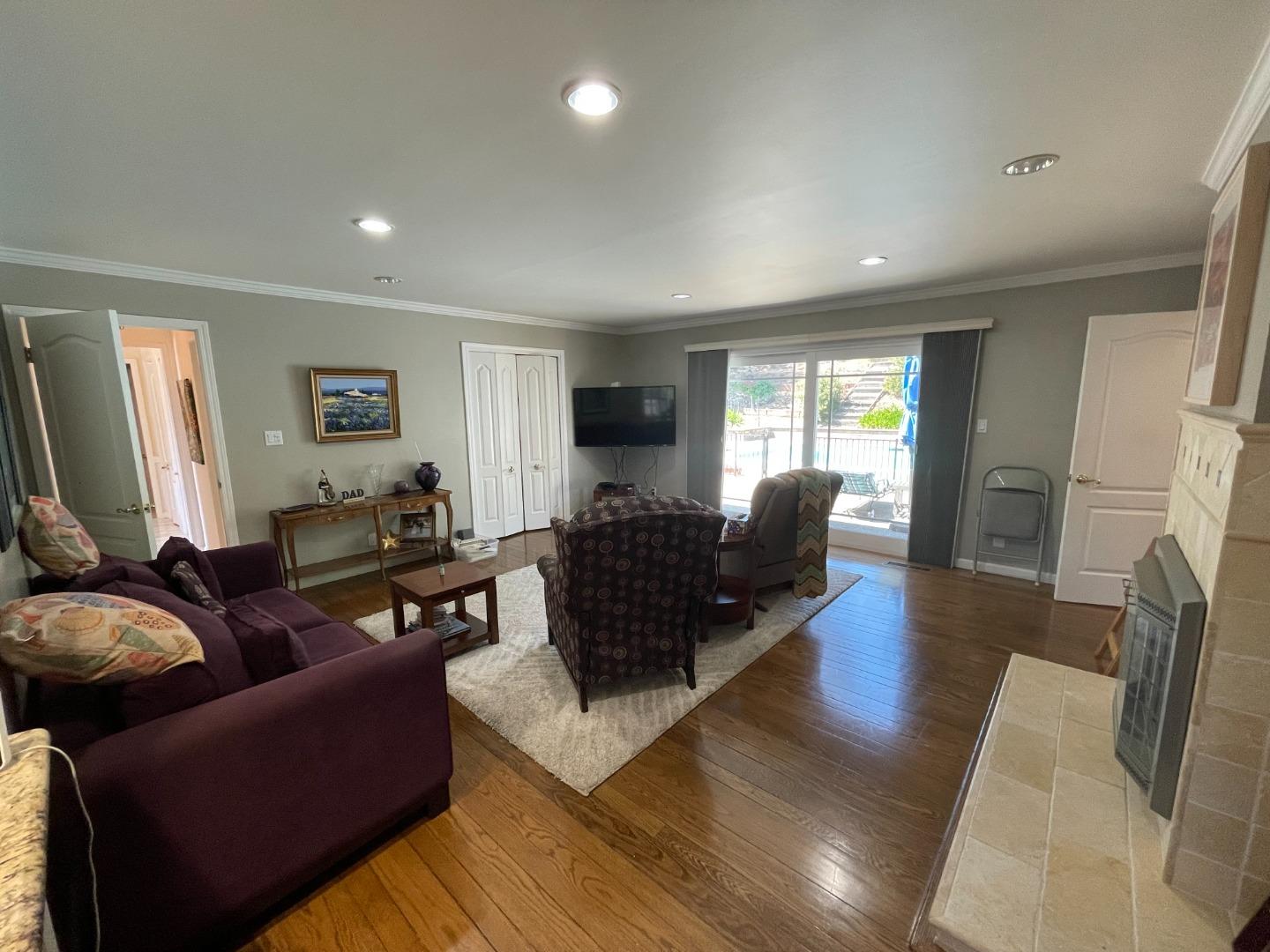 55 Glengarry Way