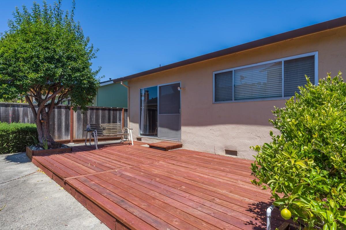 748 Gull Avenue