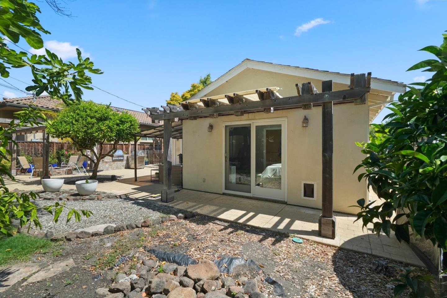 3172 Morris Drive