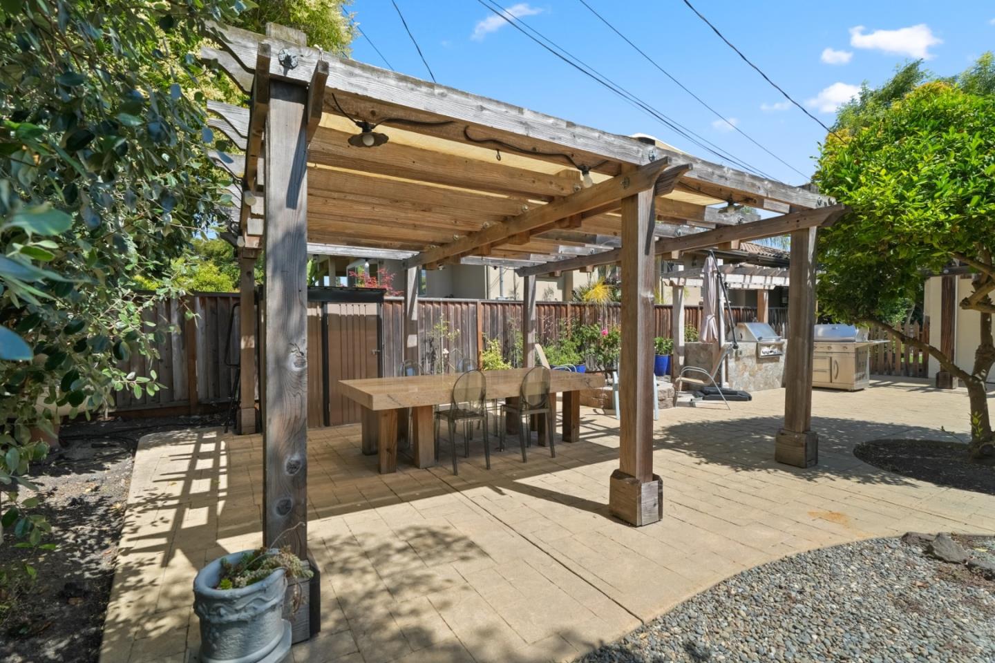 3172 Morris Drive