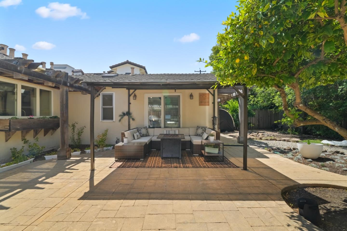 3172 Morris Drive