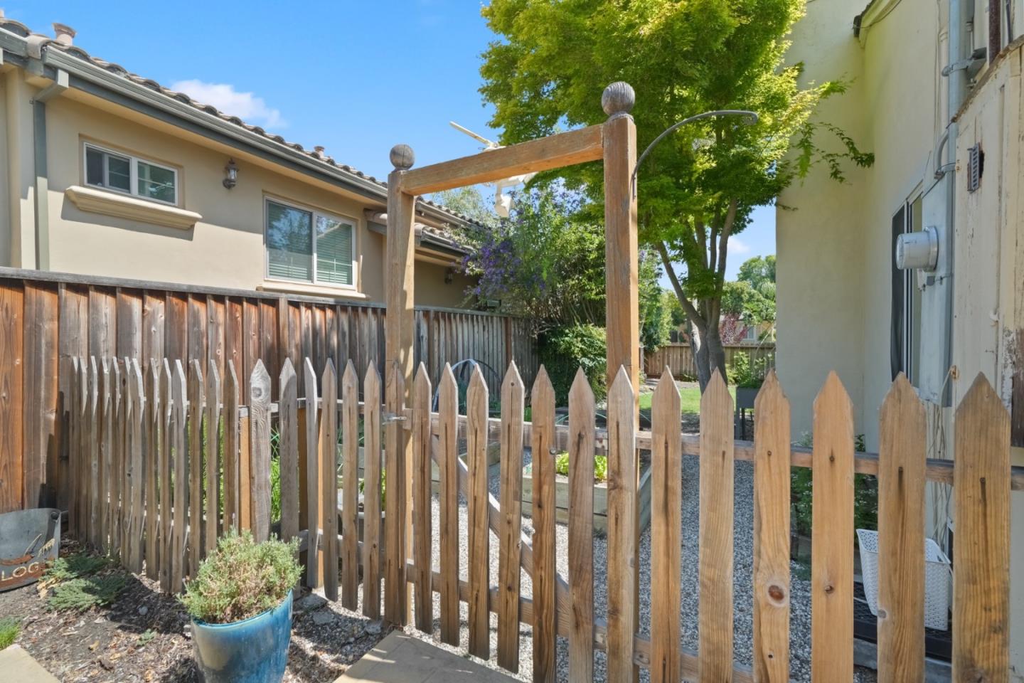 3172 Morris Drive