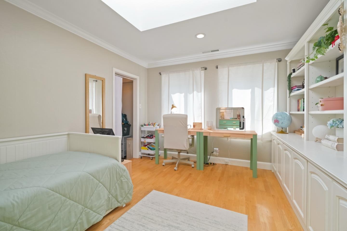3172 Morris Drive