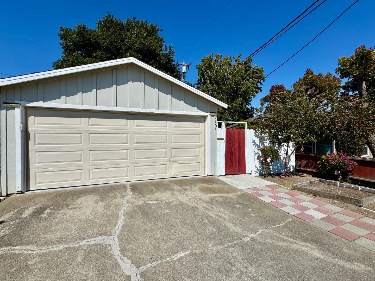 3801 Pacific Boulevard