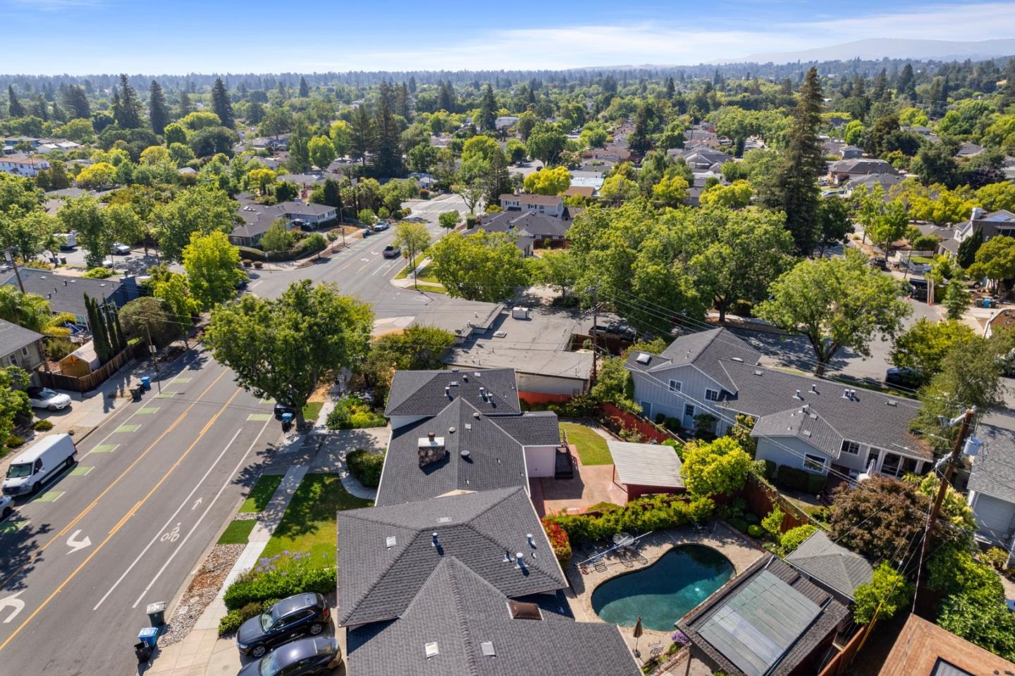 1118 Alameda De Las Pulgas