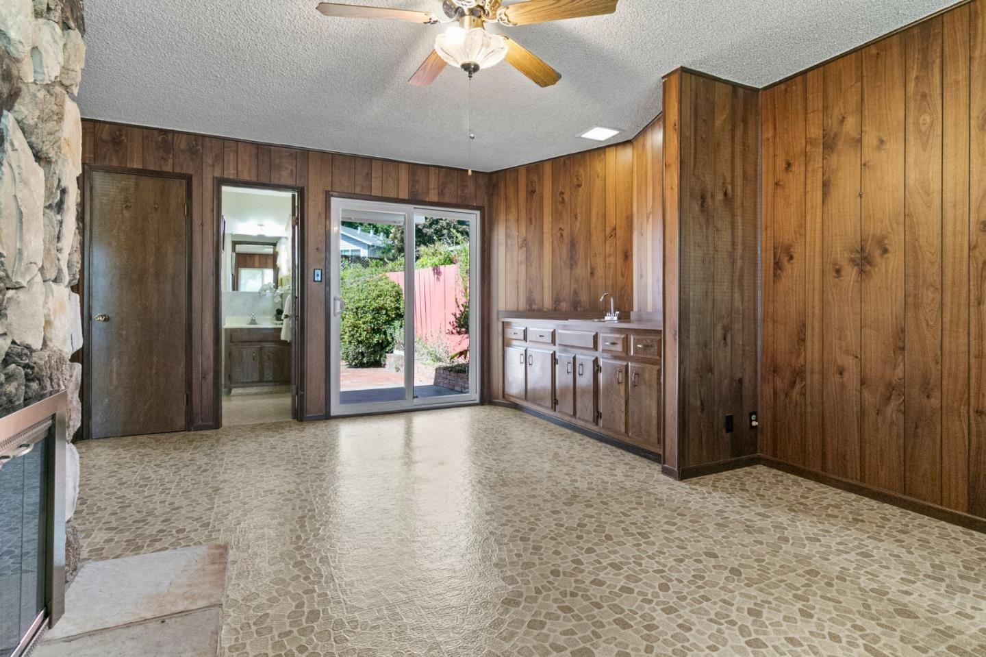 1118 Alameda De Las Pulgas