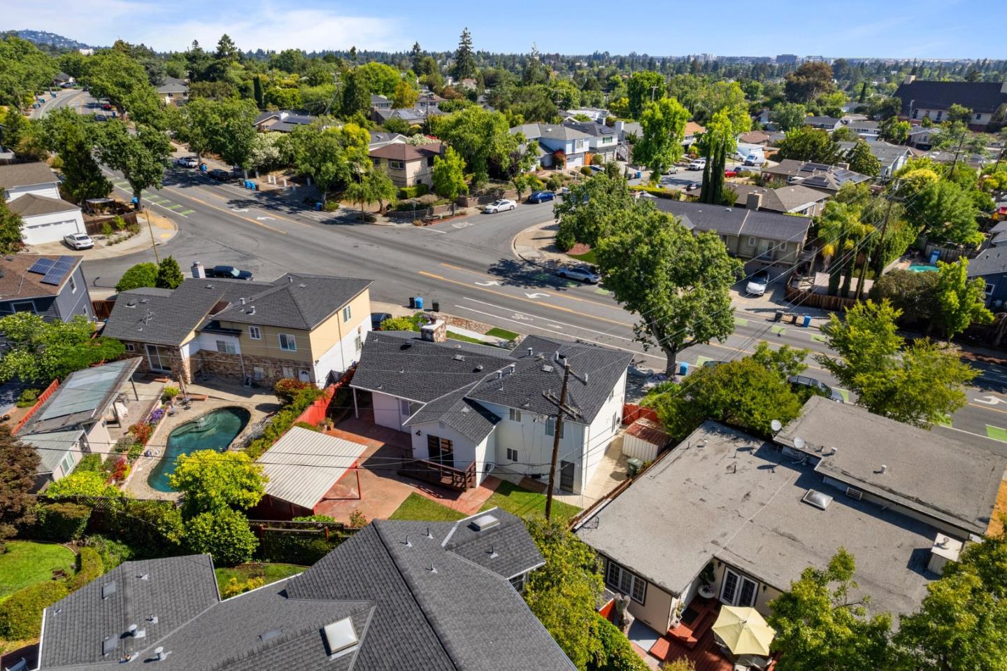 1118 Alameda De Las Pulgas
