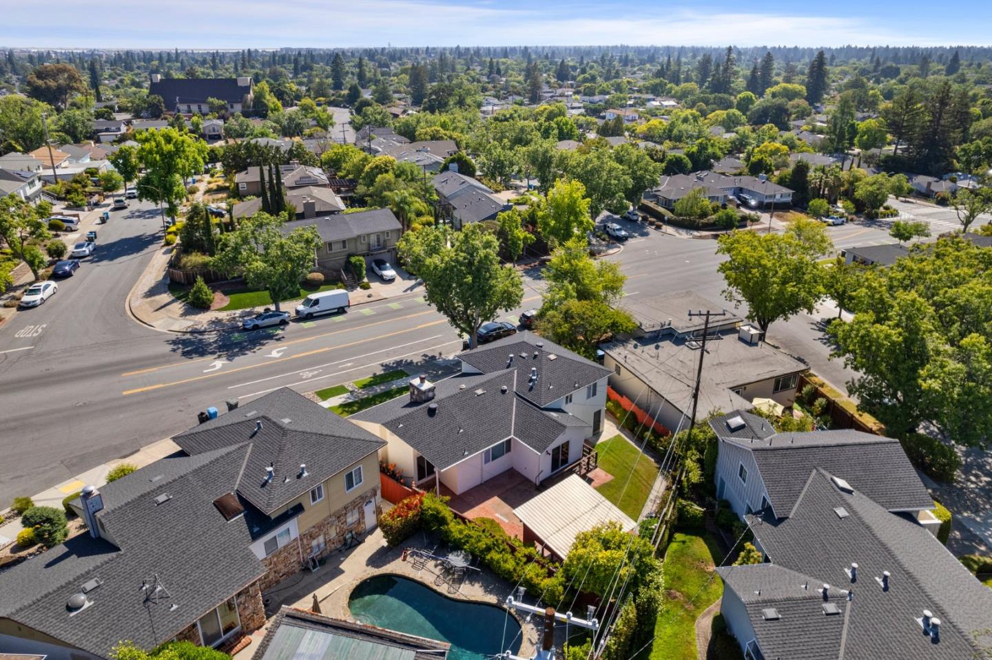 1118 Alameda De Las Pulgas