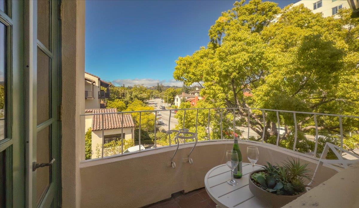 111 West 3rd Avenue 306