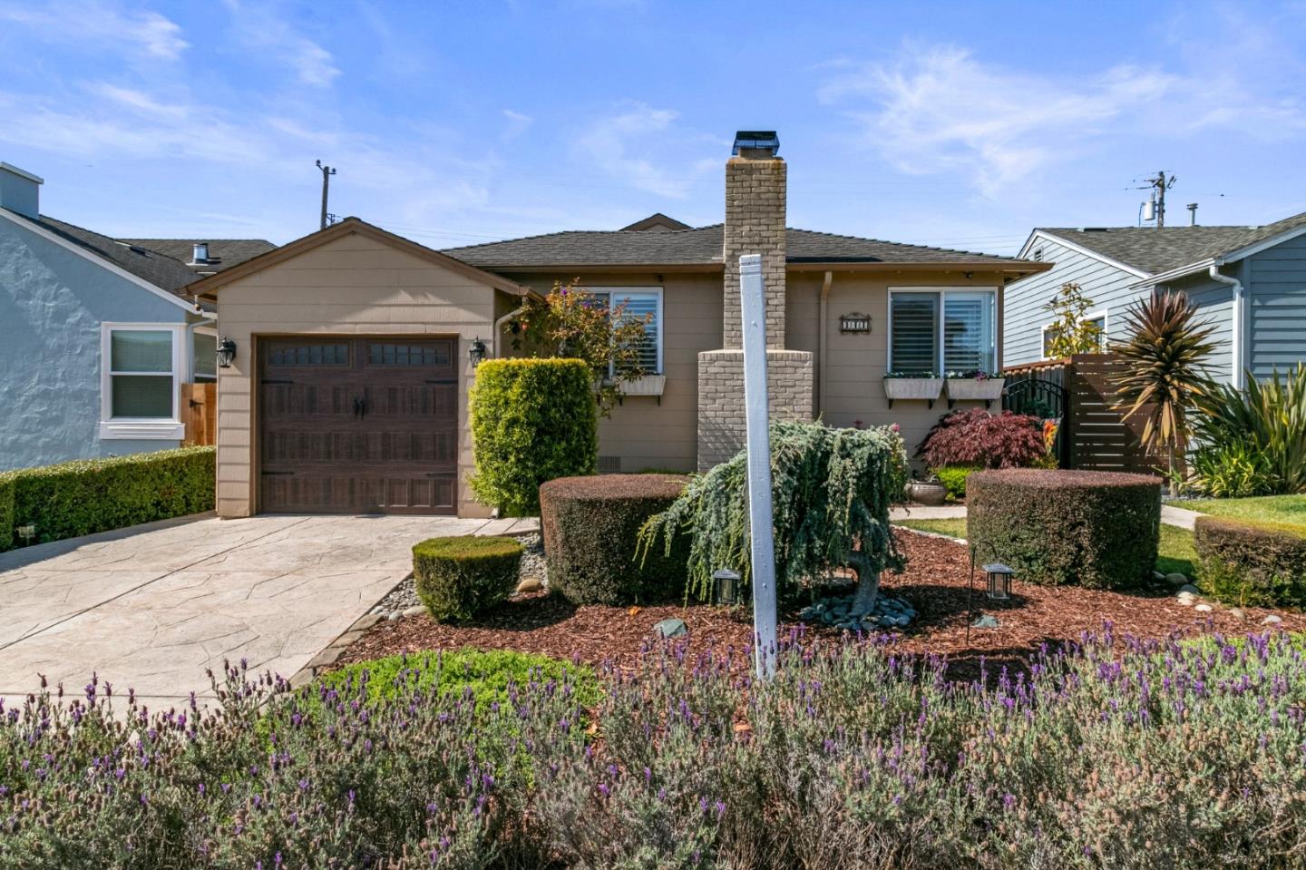 141 Knoll Circle