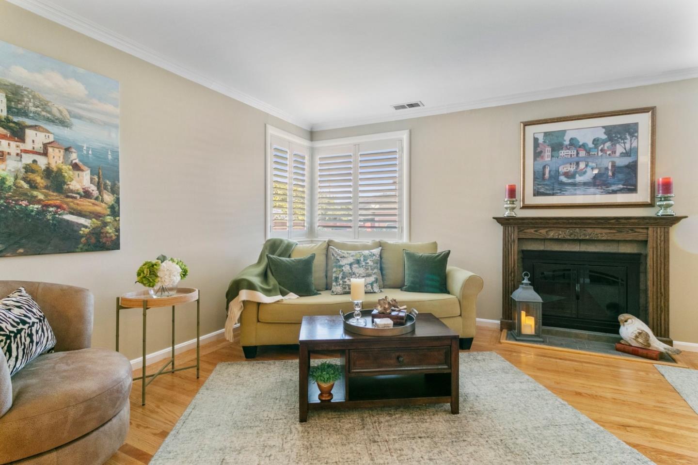 141 Knoll Circle