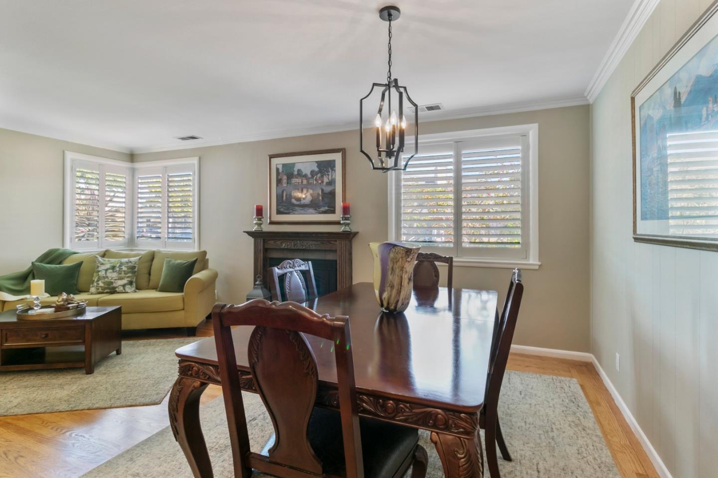 141 Knoll Circle