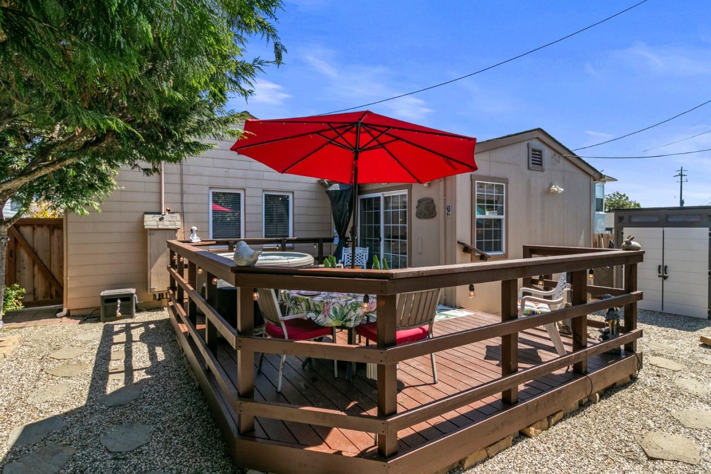 141 Knoll Circle