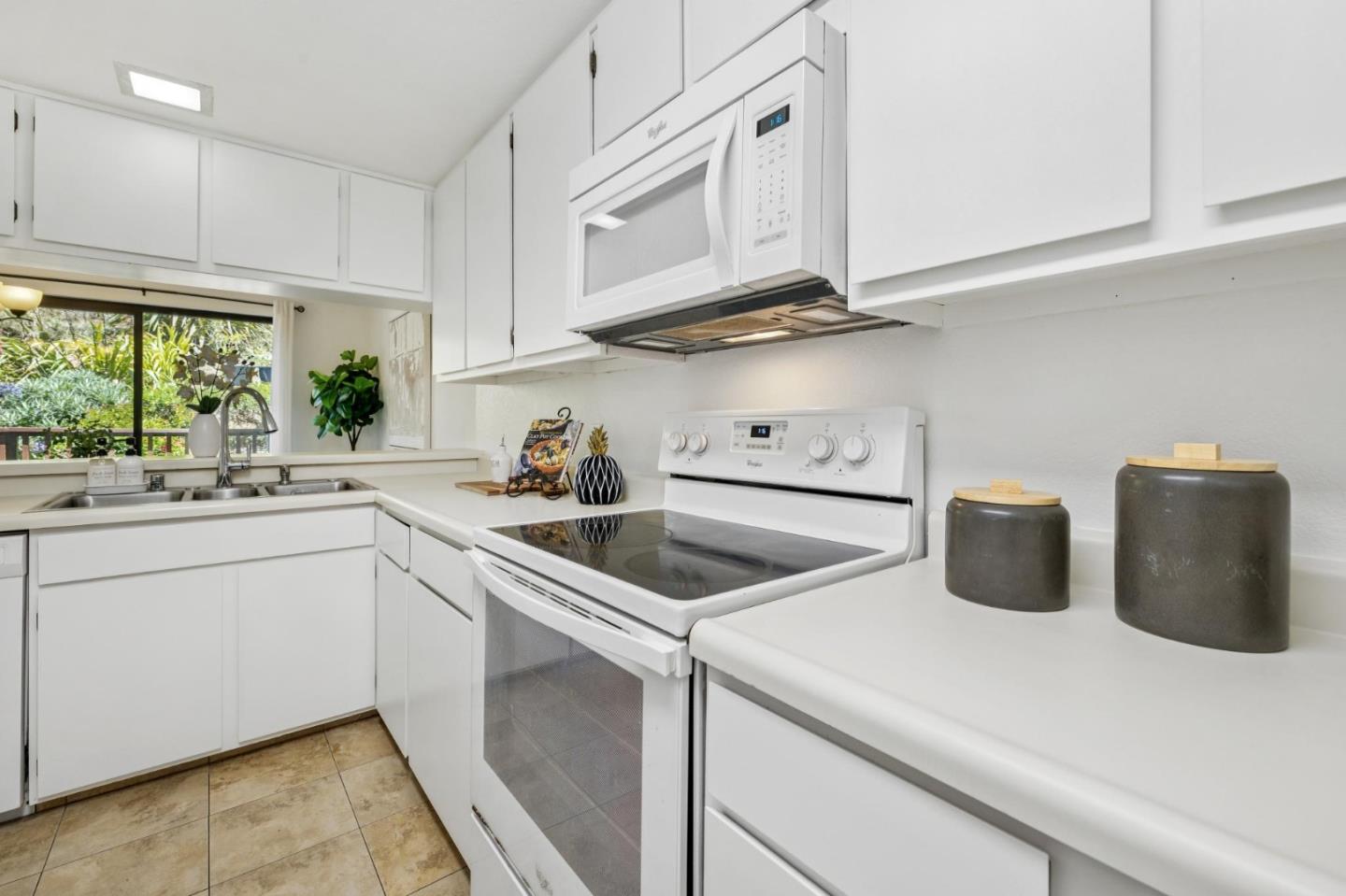 607 Stonegate