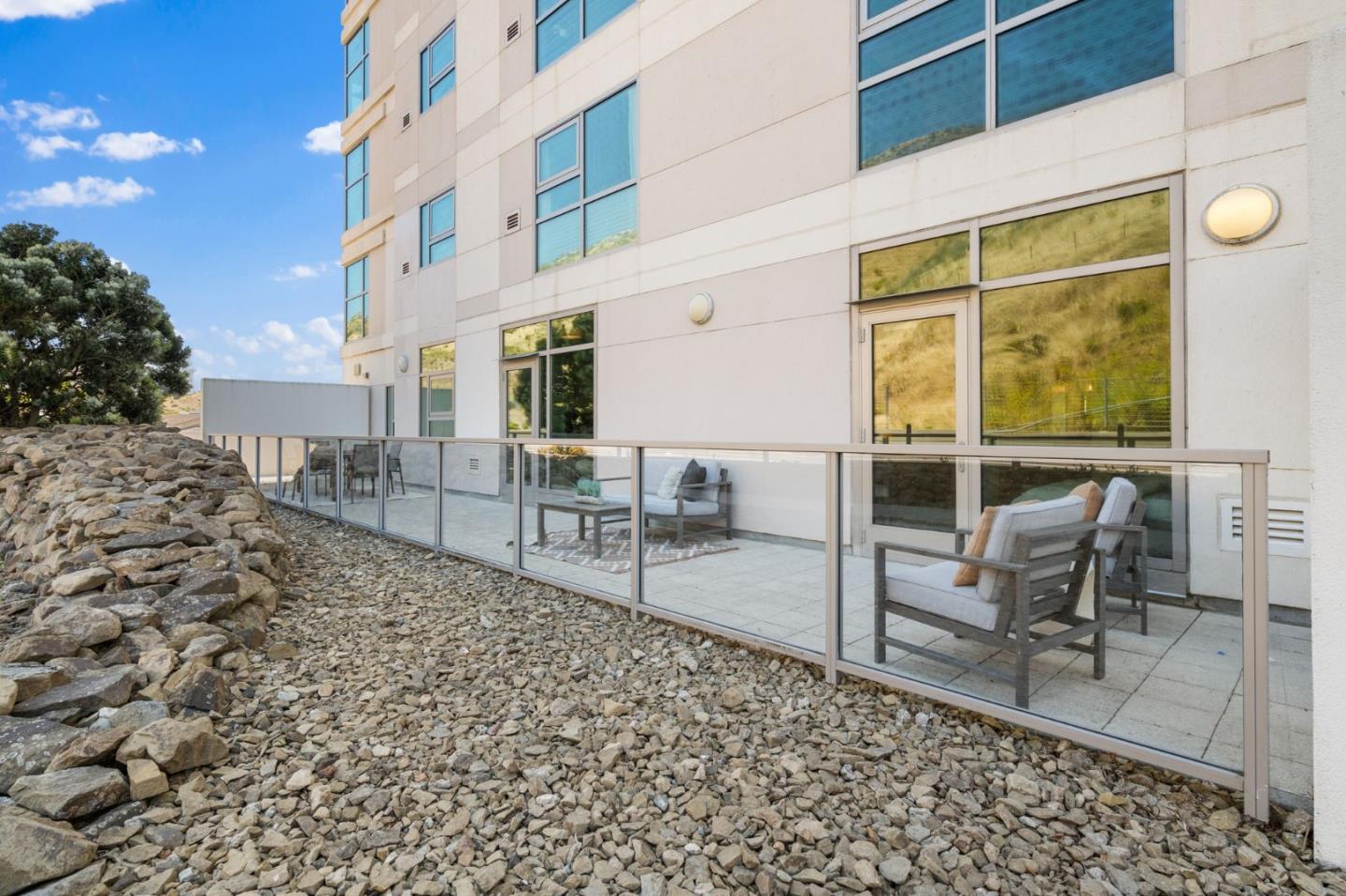 1 Mandalay Place 610