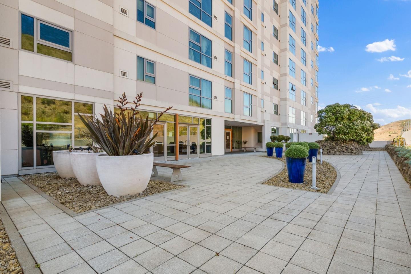 1 Mandalay Place 610