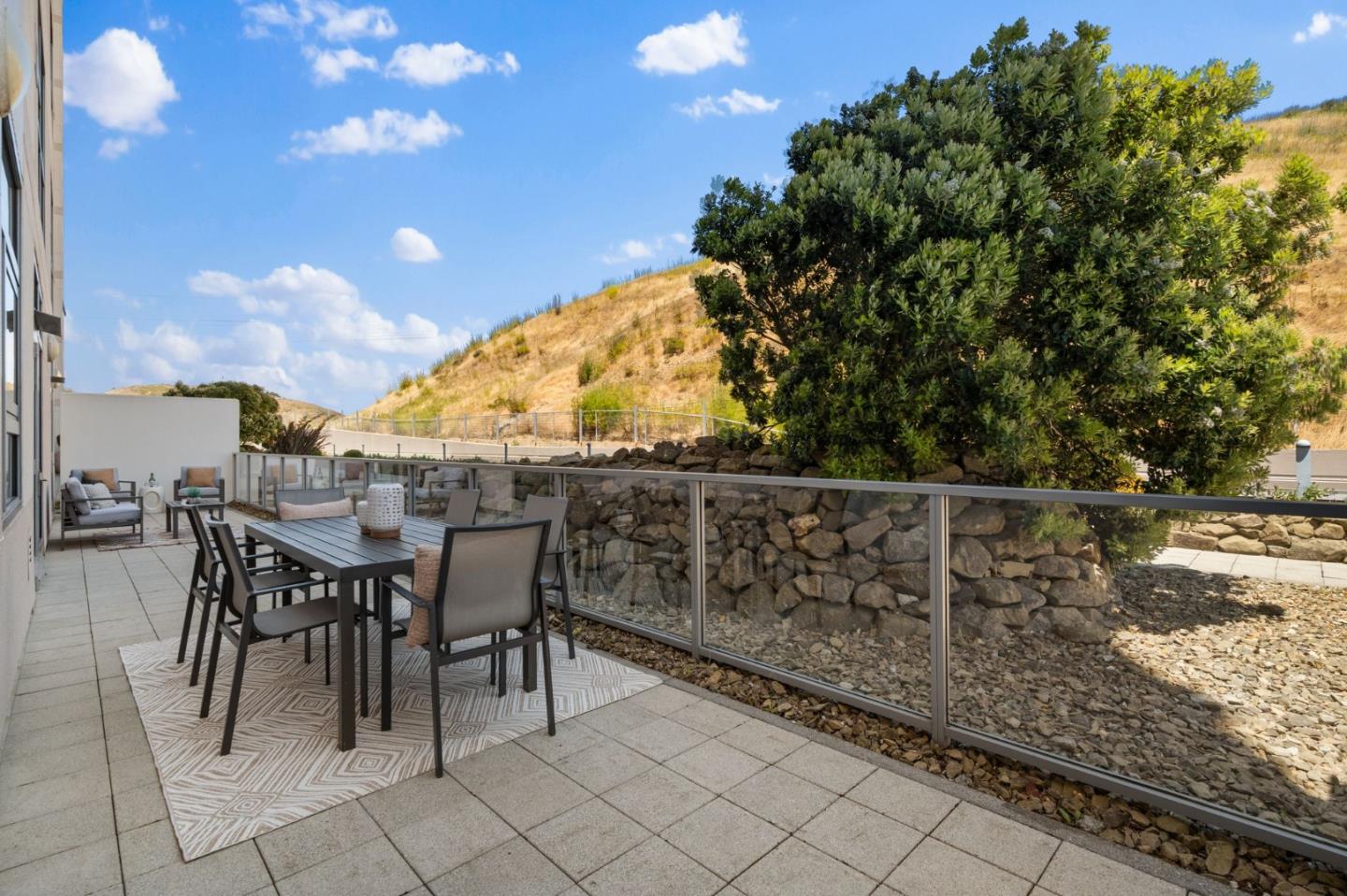 1 Mandalay Place 610